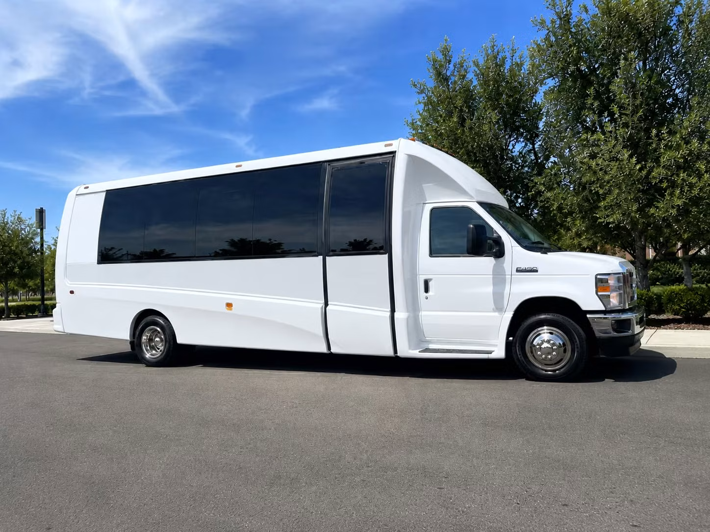 15 passenger minibus
